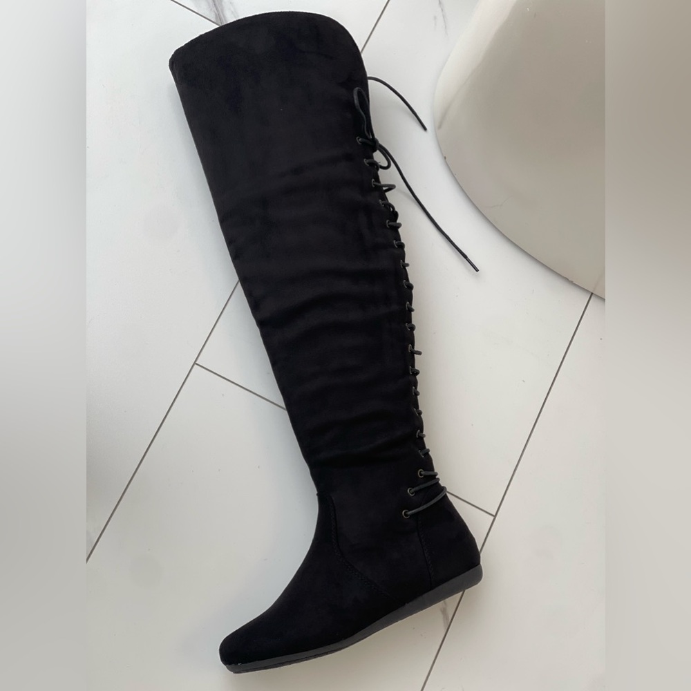 Black Knee-High Lace-Up Boots